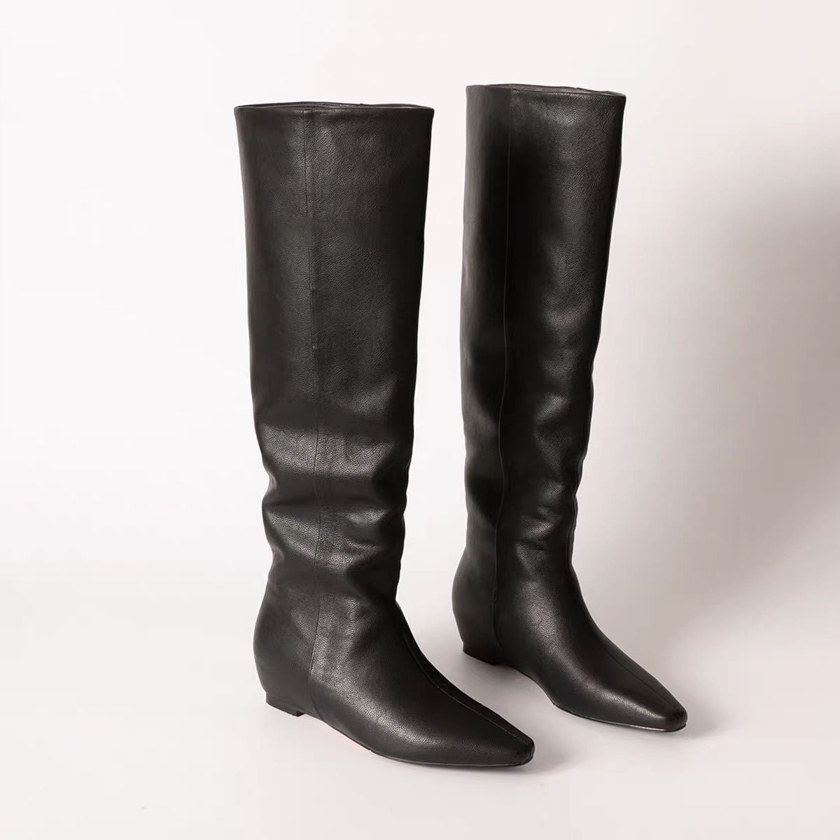 Square-Toe Tall Knight Boots