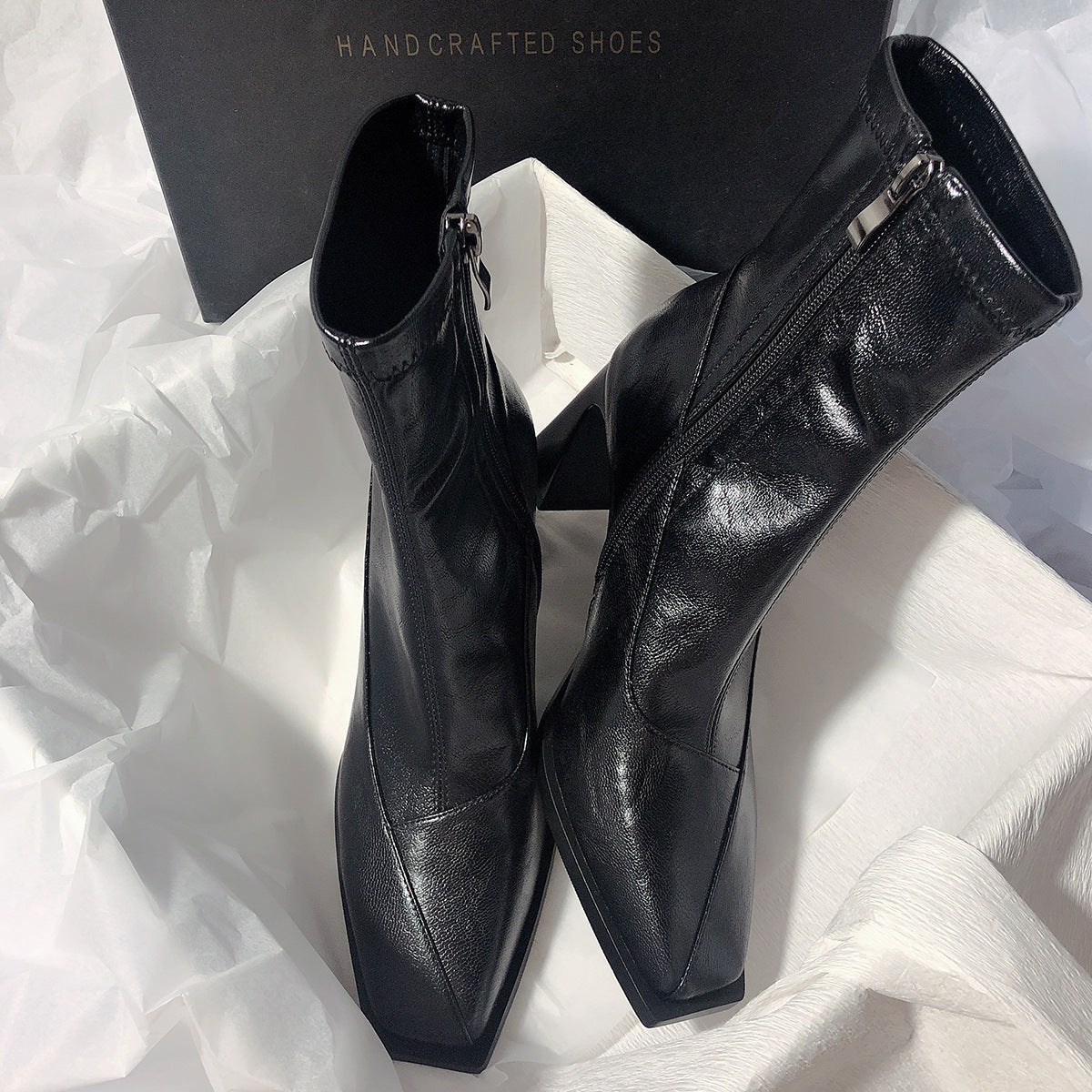 Niche Elegant Short Boots With A Chunky Heel For Women
