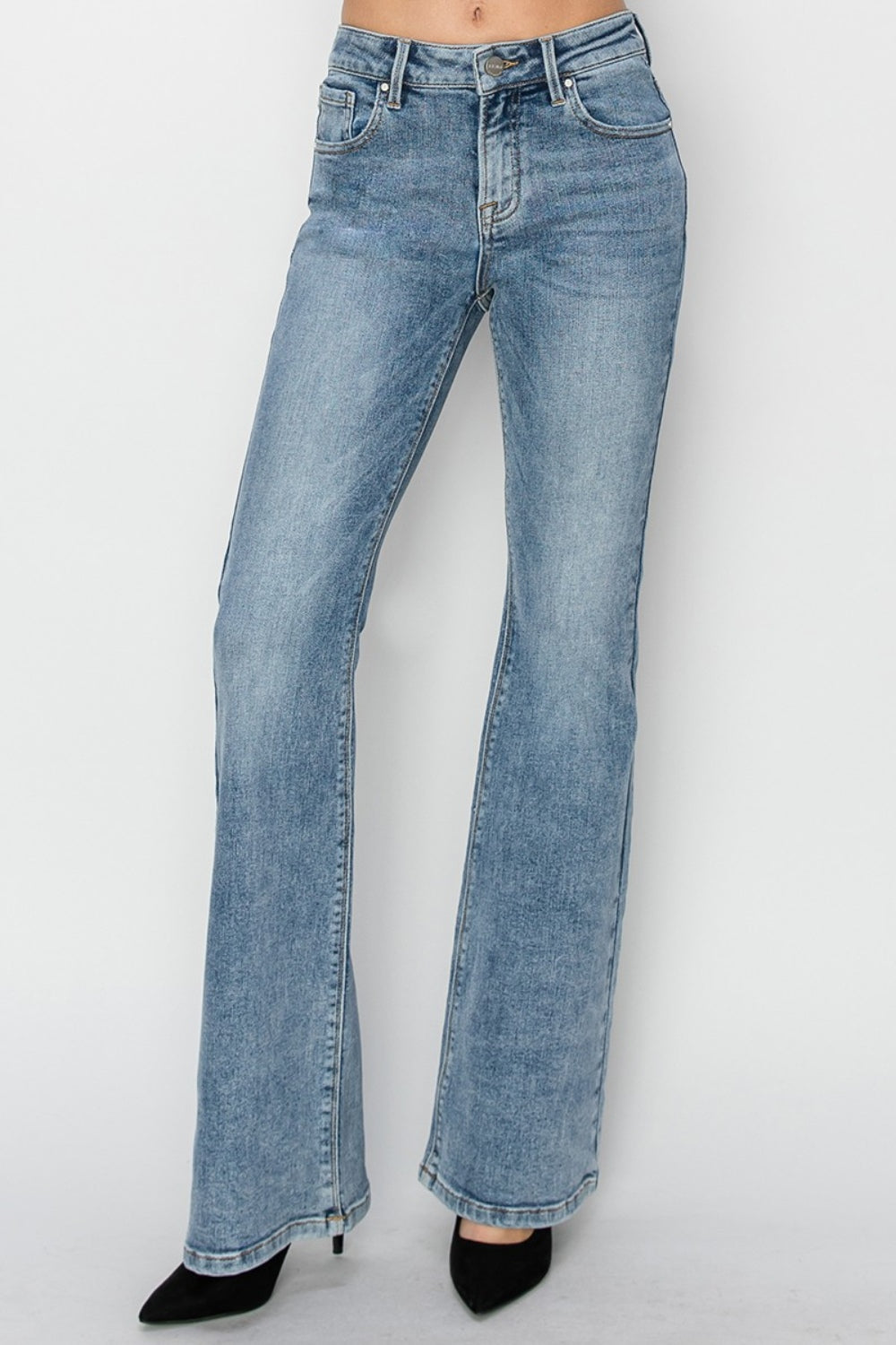 Jeans acampanados de tiro medio talla grande RISEN