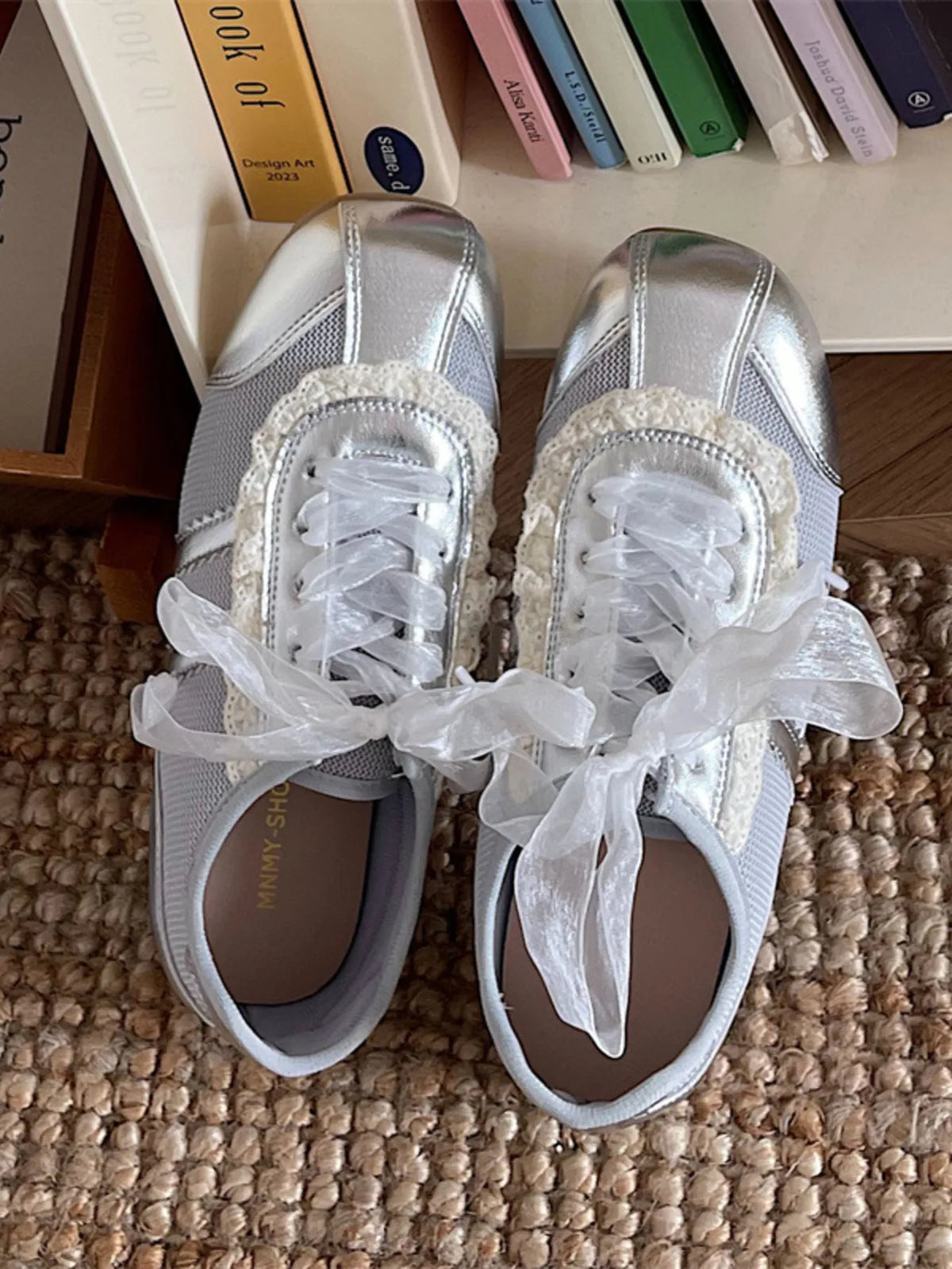 Round Toe Lace Up Sneakers
