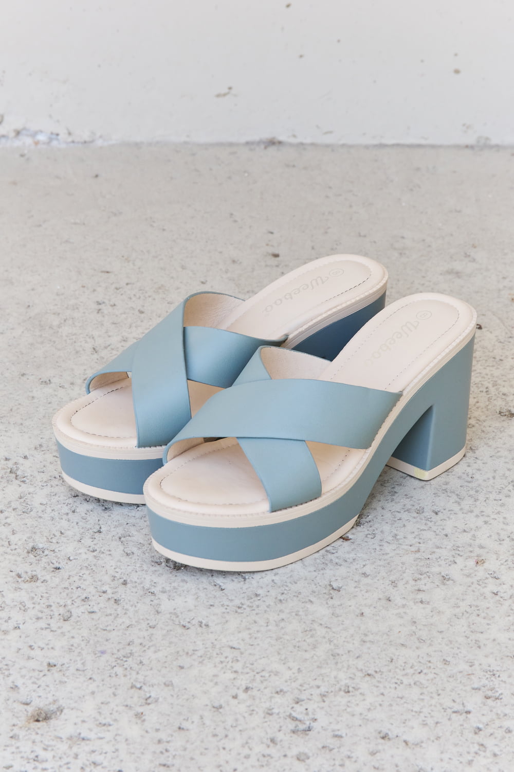 Sandalias de plataforma con contraste Weeboo Cherish The Moments en azul niebla