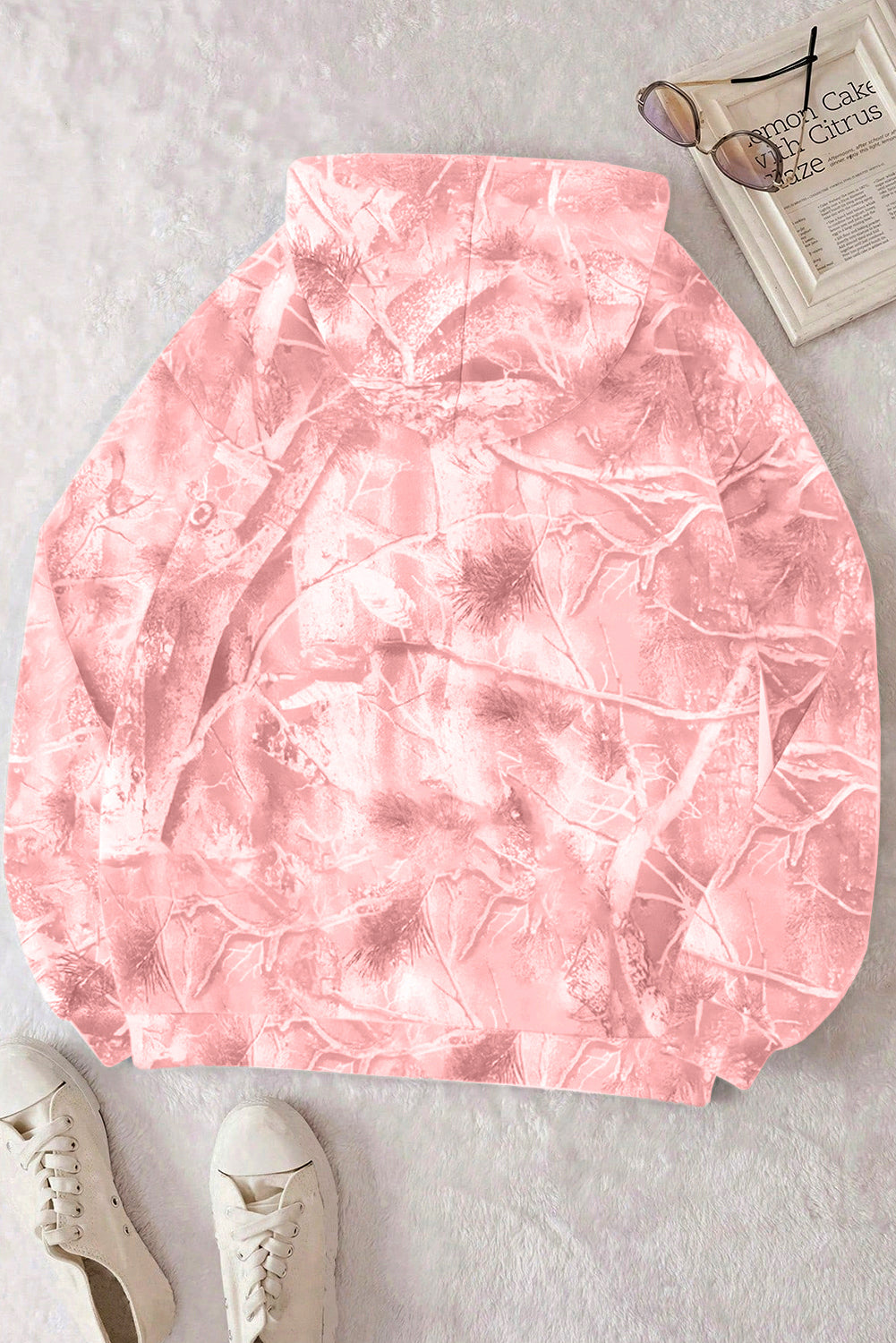 Sudadera con capucha deportiva extragrande con estampado de camuflaje Woodland rosa claro