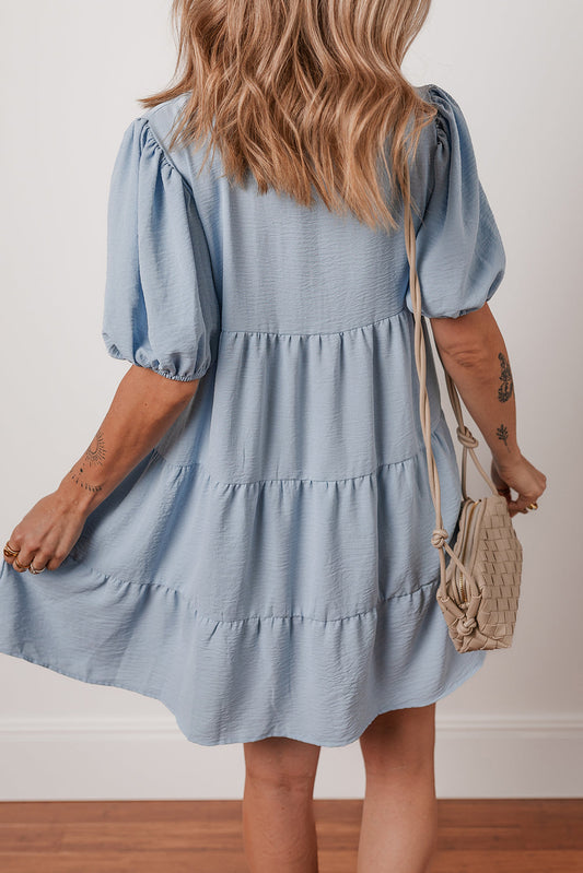 Vestido camisero escalonado de manga corta abullonada Beau Blue