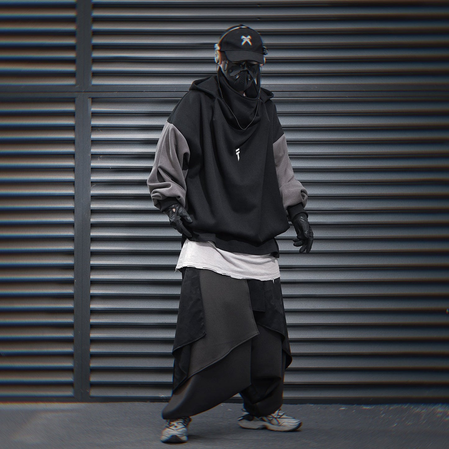 Sudadera con Capucha Negra T-Tech HiH51