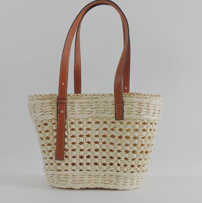 Women's Hollow Handmade Zipper Woven Travel Bag