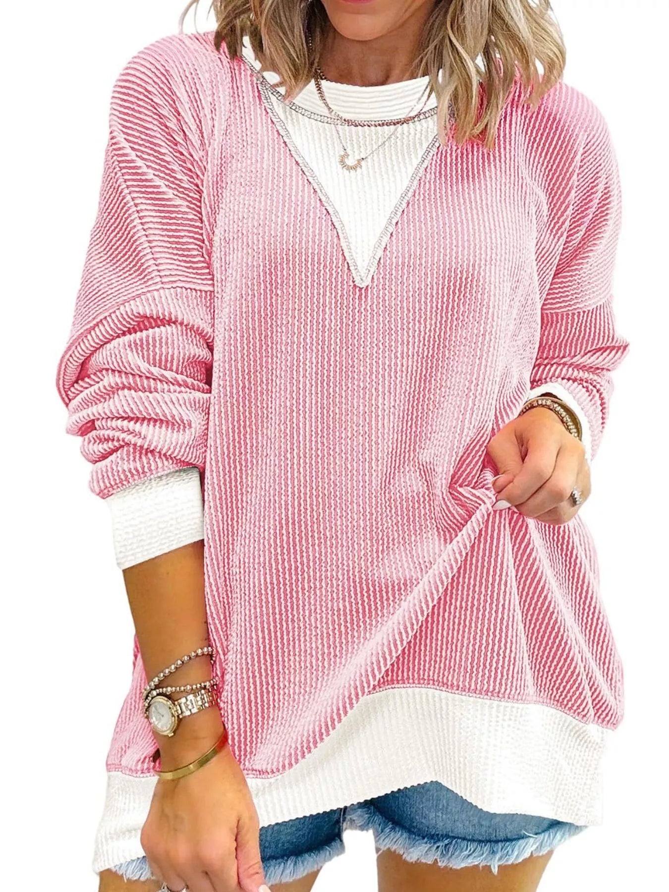 Sudadera de hombros caídos en contraste