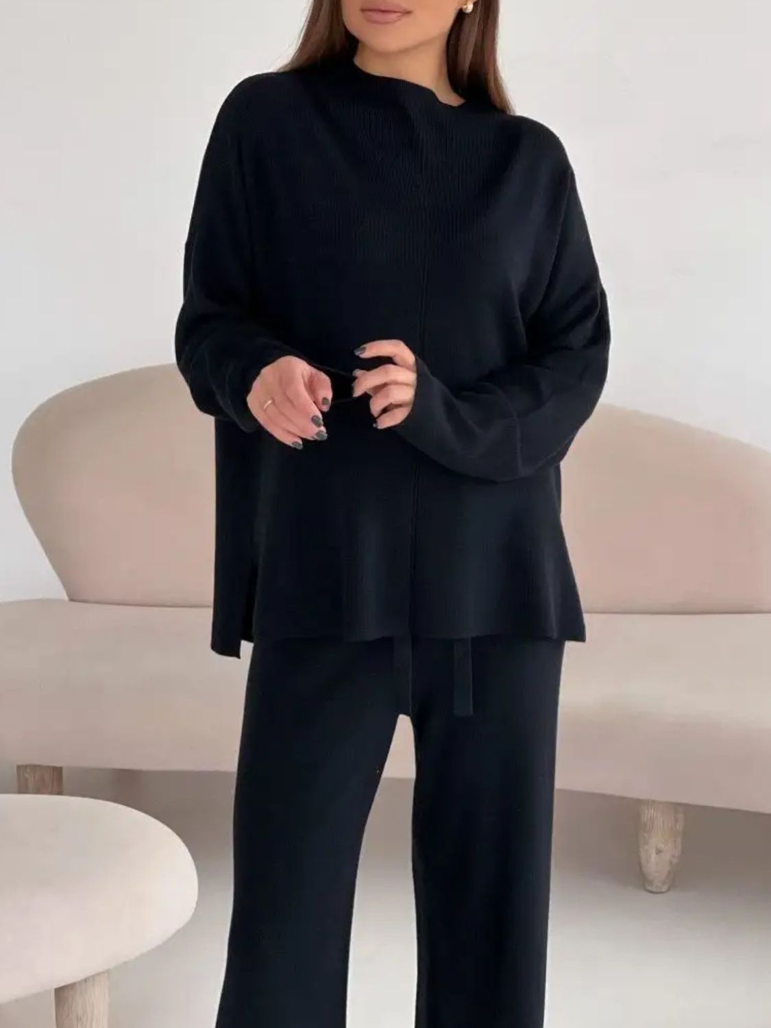 Conjunto de suéter de top de cuello simulado con aberturas y pantalón