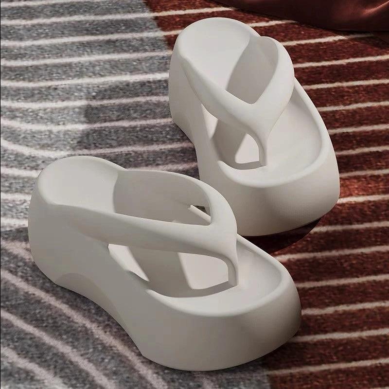 Women's Soft-soled Shit Feeling Beach Slippers