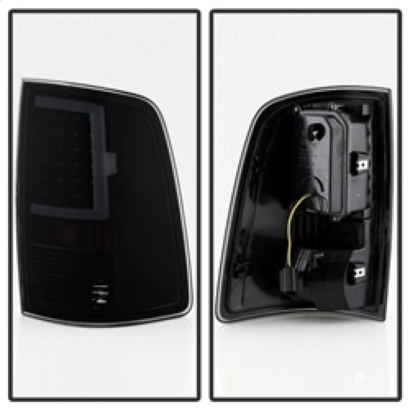 xTune 13-18 Dodge Ram 1500 (solo modelo LED) Luces traseras LED - Negro Humo (ALT-ON-DRAM13V2-LBLED-BSM)