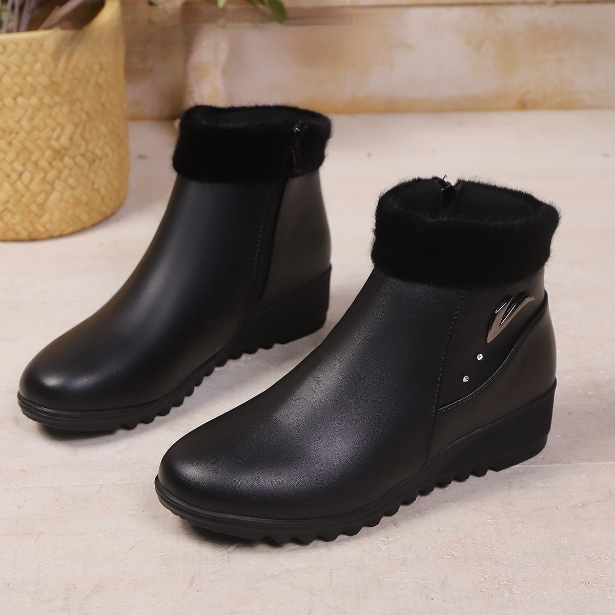 Women's Low-Heel Round-Toe Side Zipper Boots