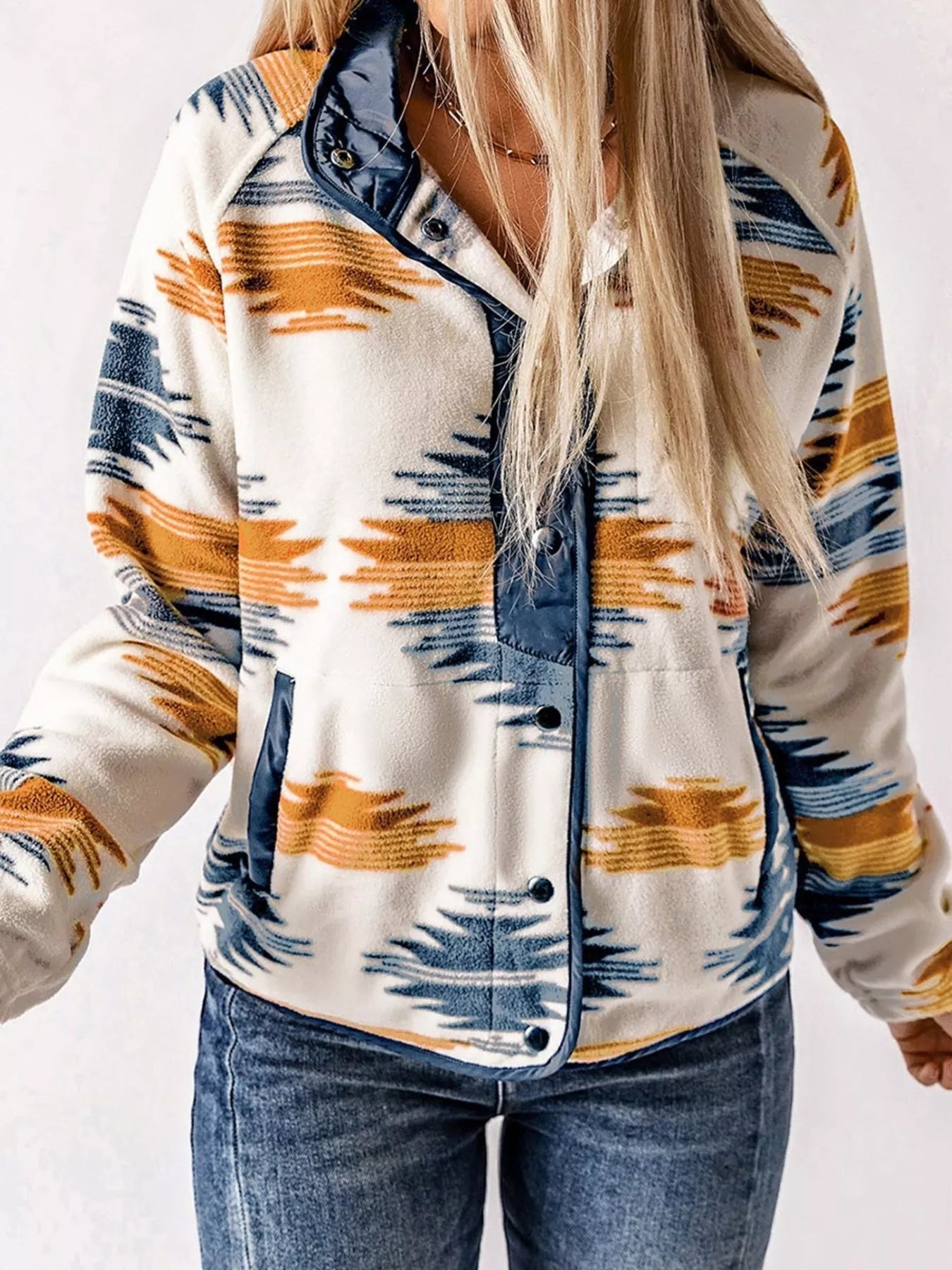 Chaqueta acolchada con diseño geométrico
