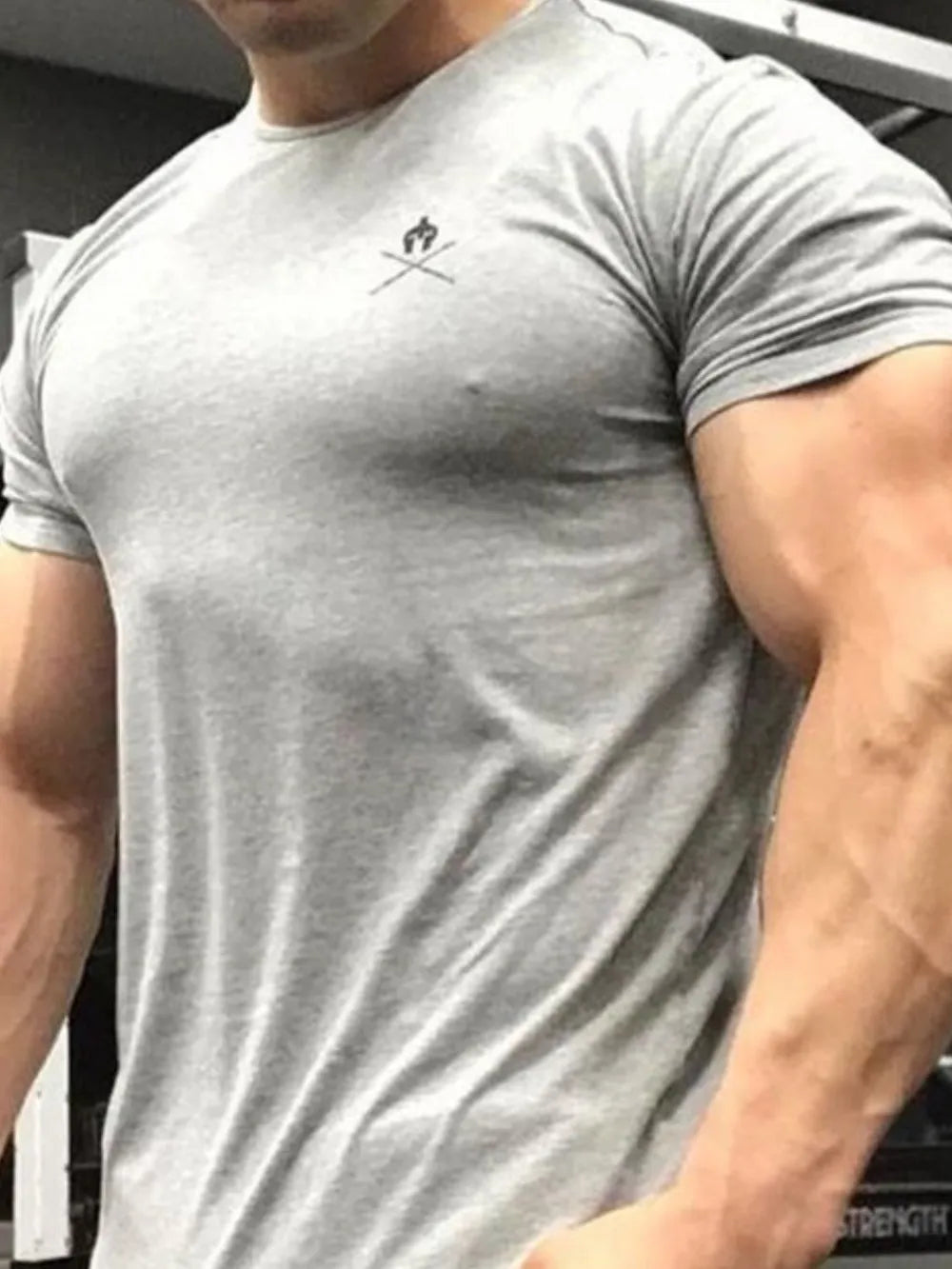 Camiseta de manga corta y cuello redondo para hombre