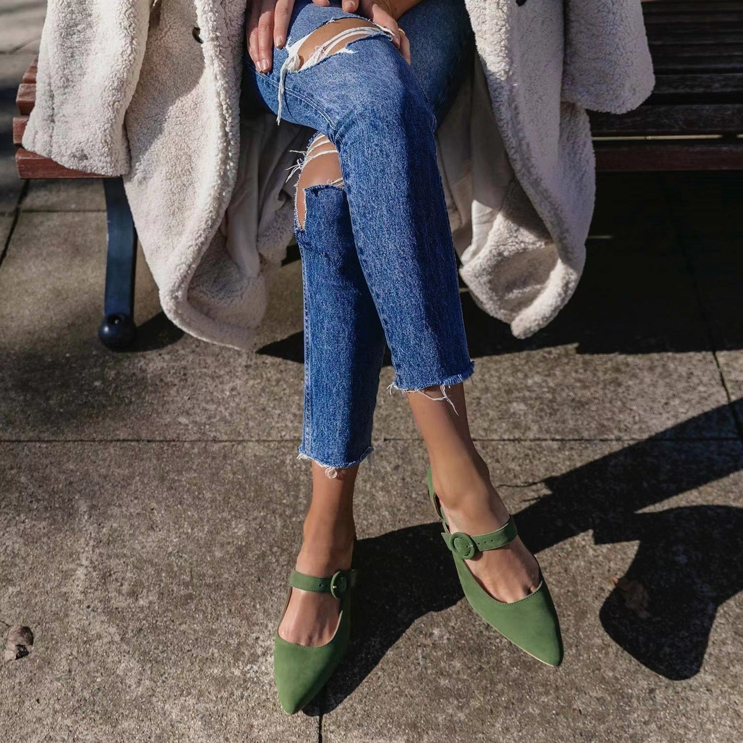 Pointed-Toe Block Heel Shoes
