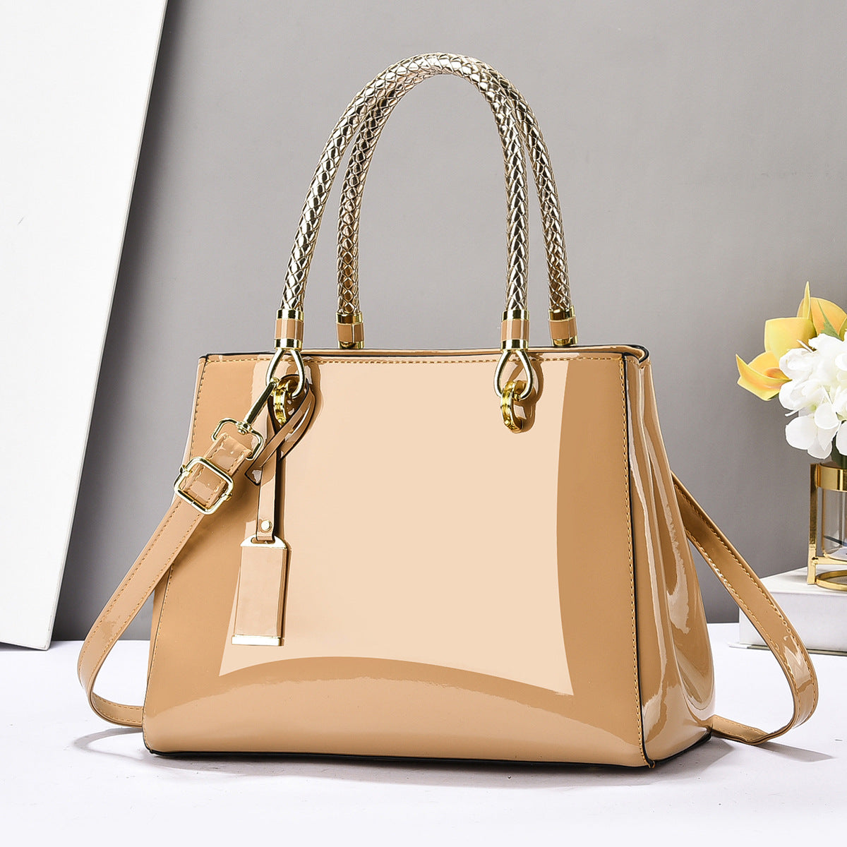 Fashionable Patent Leather Glossy Handbag Large-Capacity Casual Shoulder Crossbody Bag
