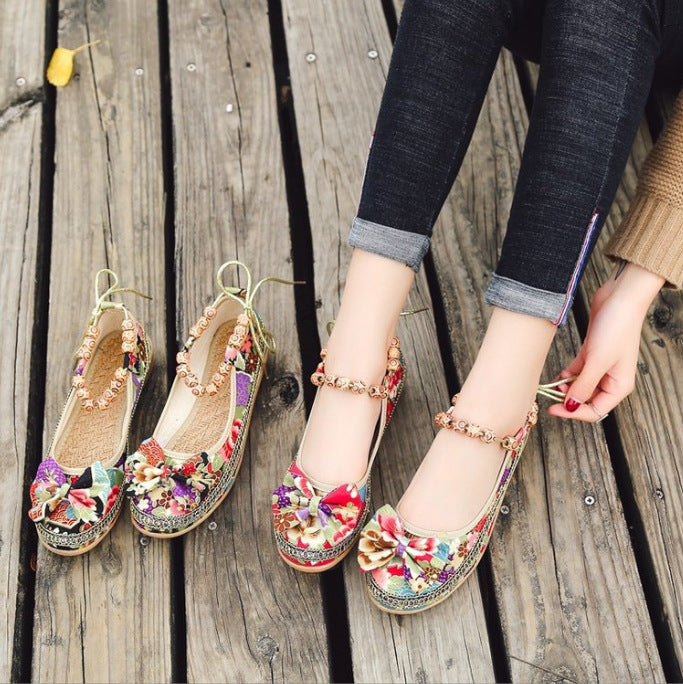 Women's Vintage Beaded Woven Embroidered Lace Flats