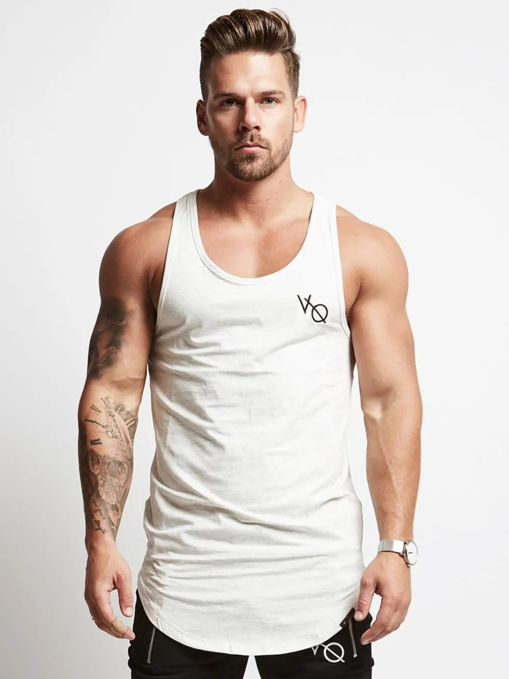Camiseta sin mangas de cuello redondo y espalda deportiva para hombre