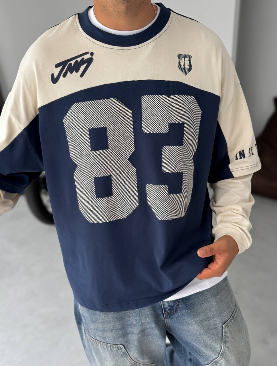 Sudadera Unisex Bicolor con Gráfico Universitario