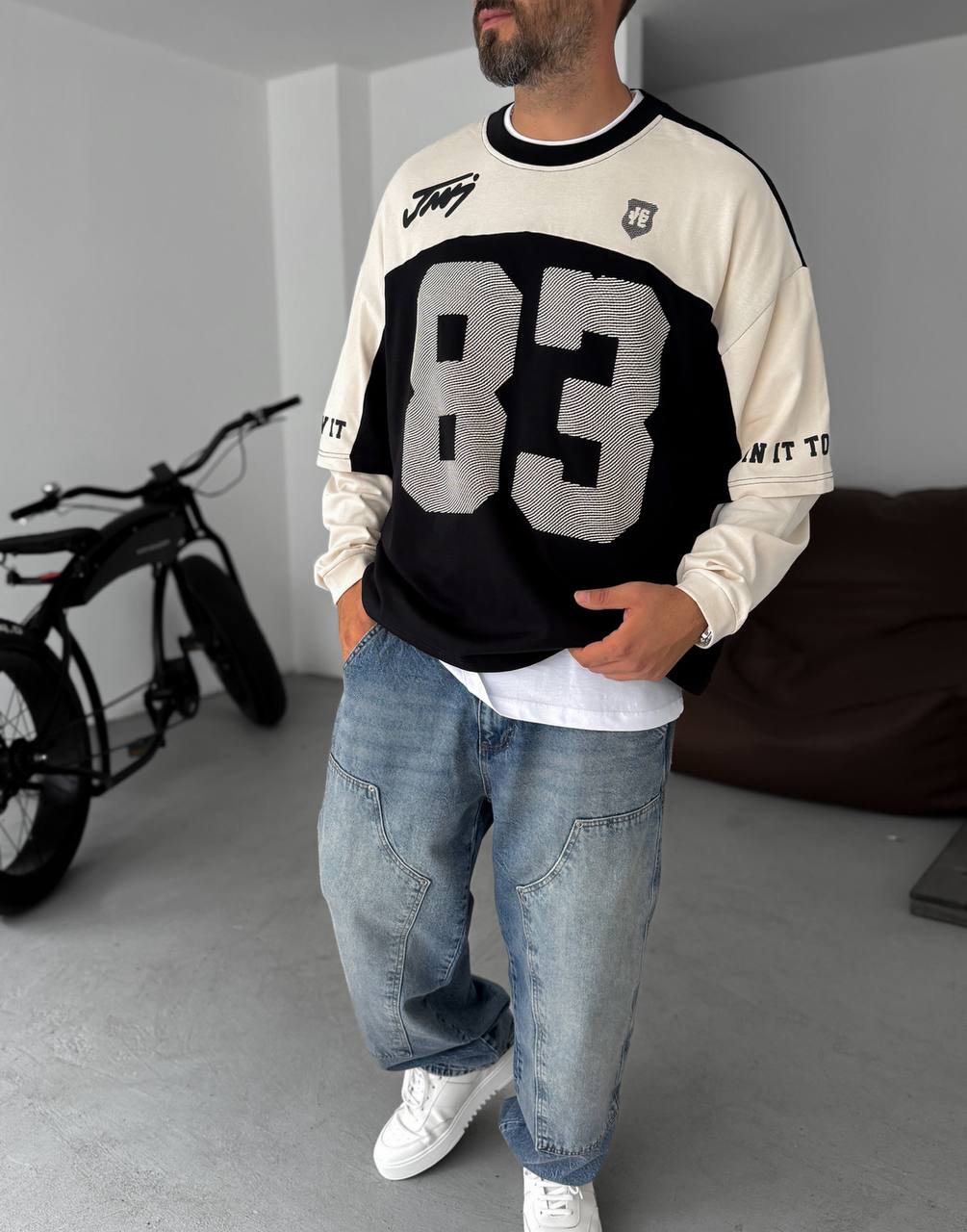 Sudadera Unisex Bicolor con Gráfico Universitario