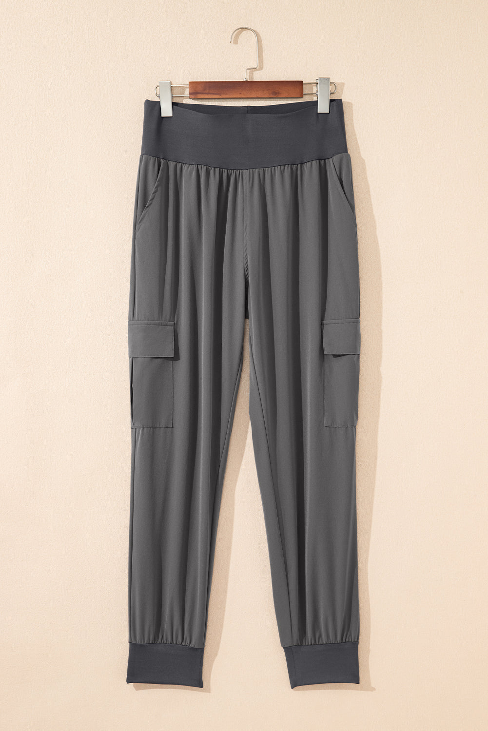 Pantalones jogger cargo camel elásticos de cintura alta con bolsillos