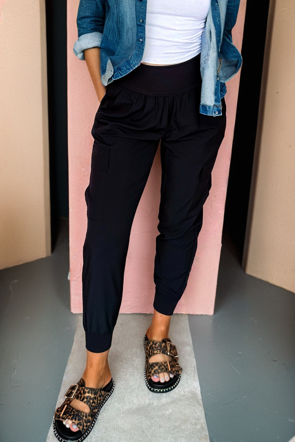 Pantalones jogger cargo camel elásticos de cintura alta con bolsillos