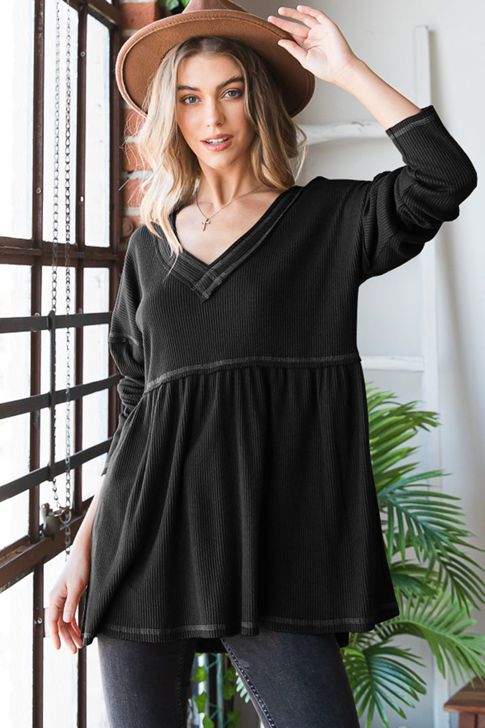 Top babydoll acanalado de manga larga con cuello de pico y tamaño completo de Heimish