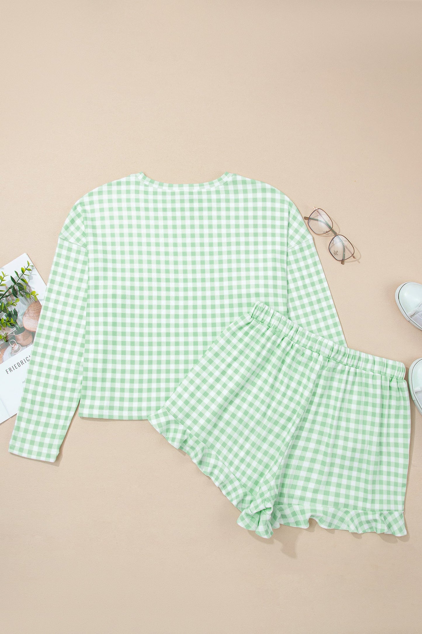 Conjunto de salón de 2 piezas: top de manga larga suelto de cuadros verdes y shorts con cordón