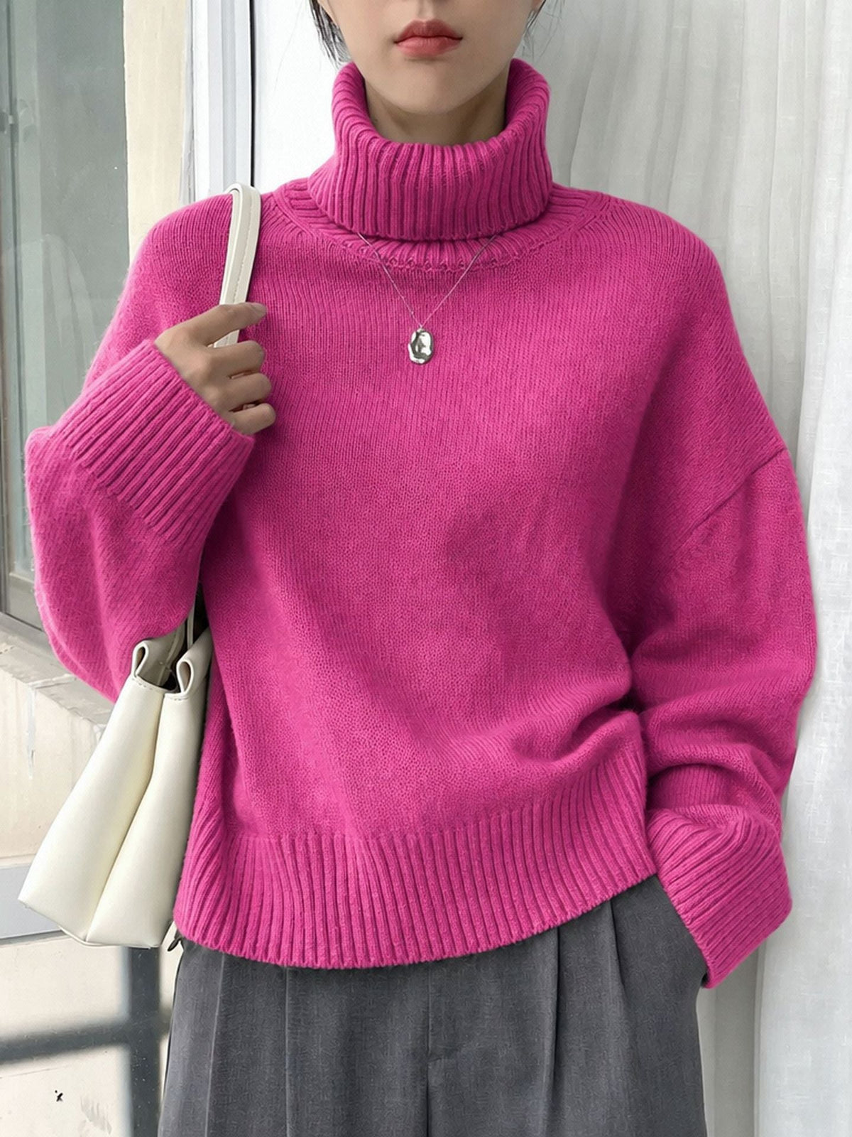 Women's Turtleneck Pullover Knit Sweater - Long Sleeve Warm Casual Solid Color Top for Fall Winter