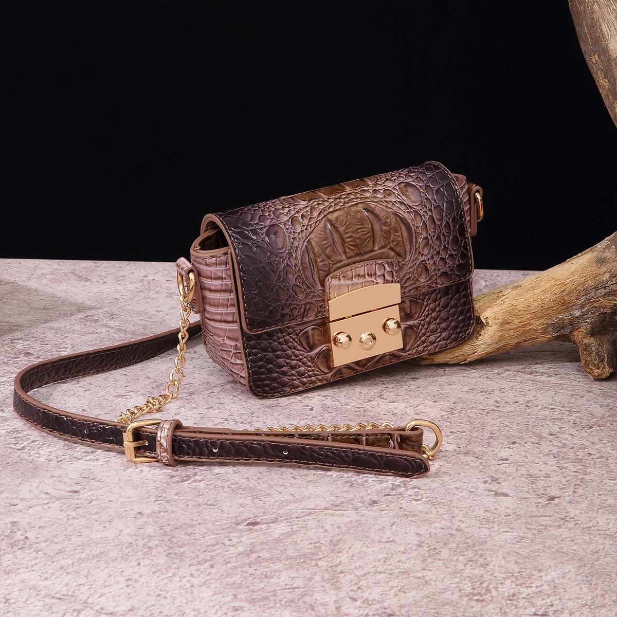 Women's Retro Crocodile-Embossed Crossbody Bag