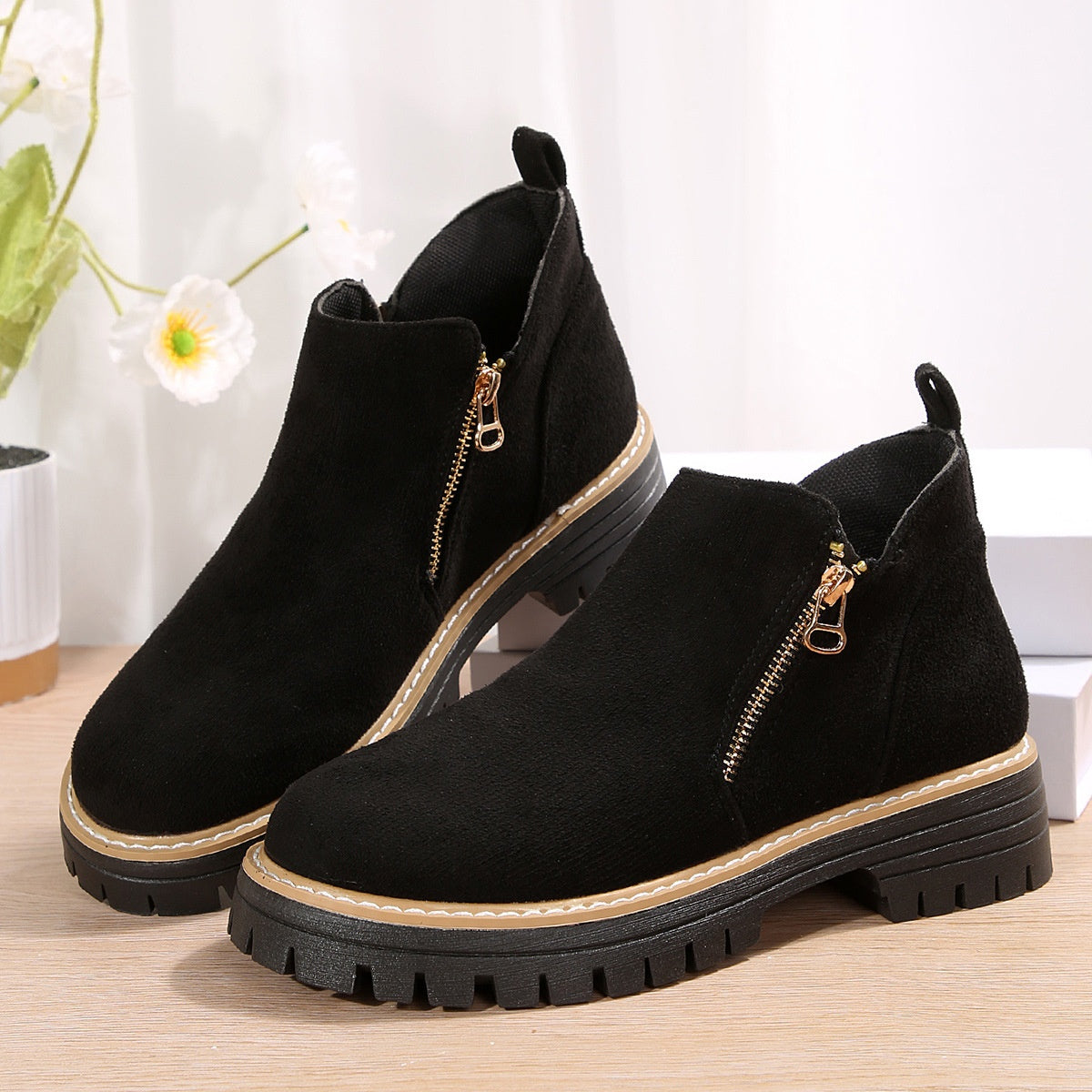 Women's Ankle Boots With Side Zipper