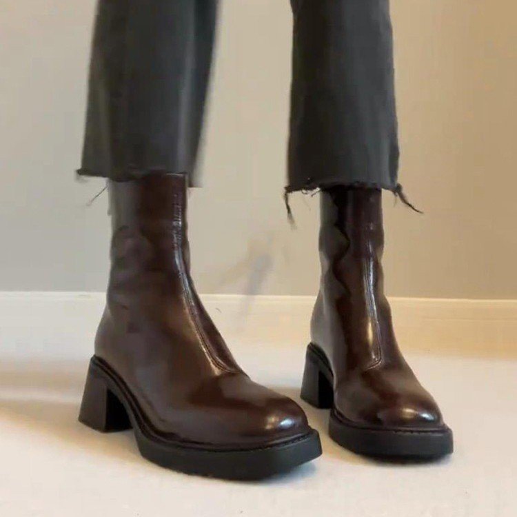 Round-Toe Chunky Heel Ankle Boots