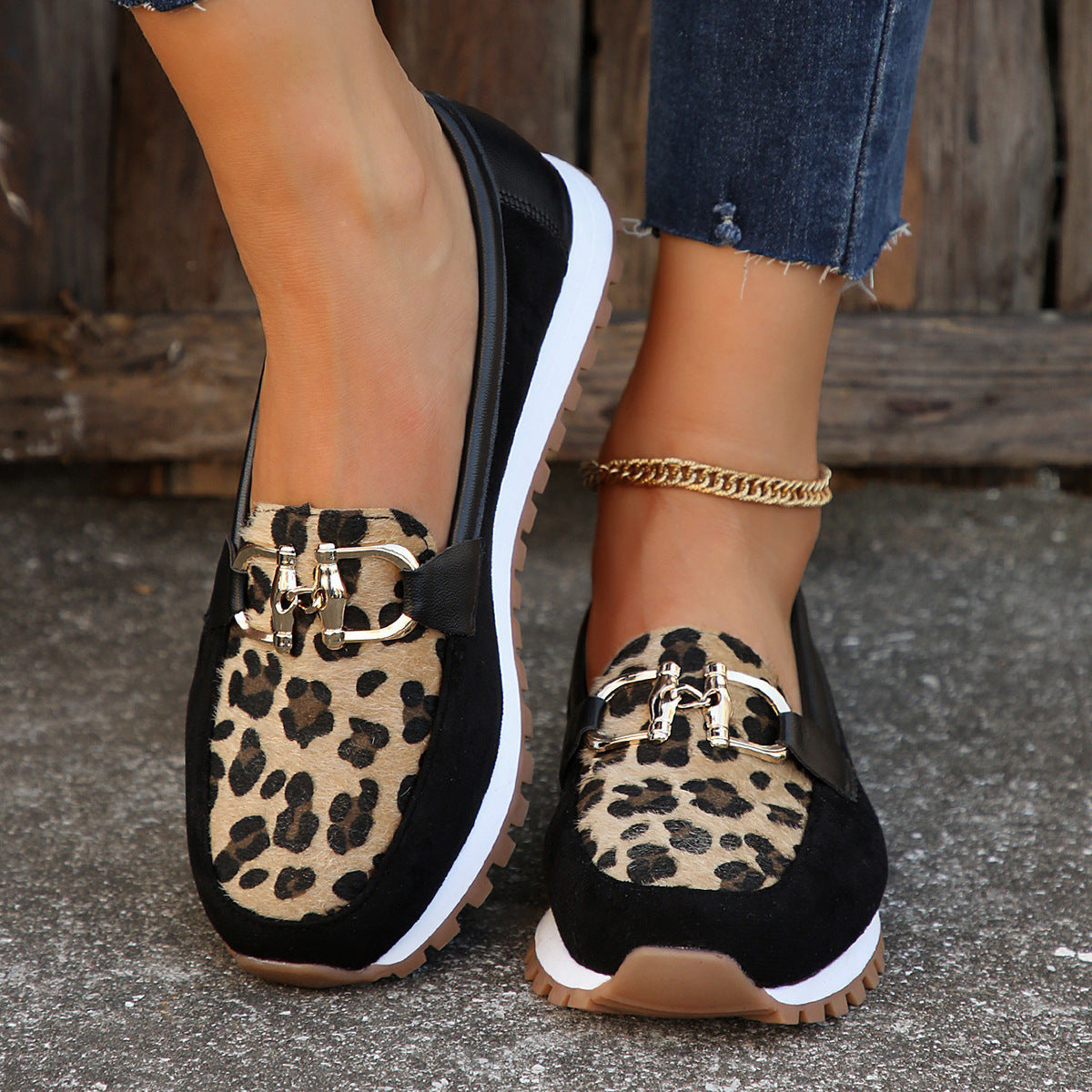 Women's Metal Buckle Flat Shoes