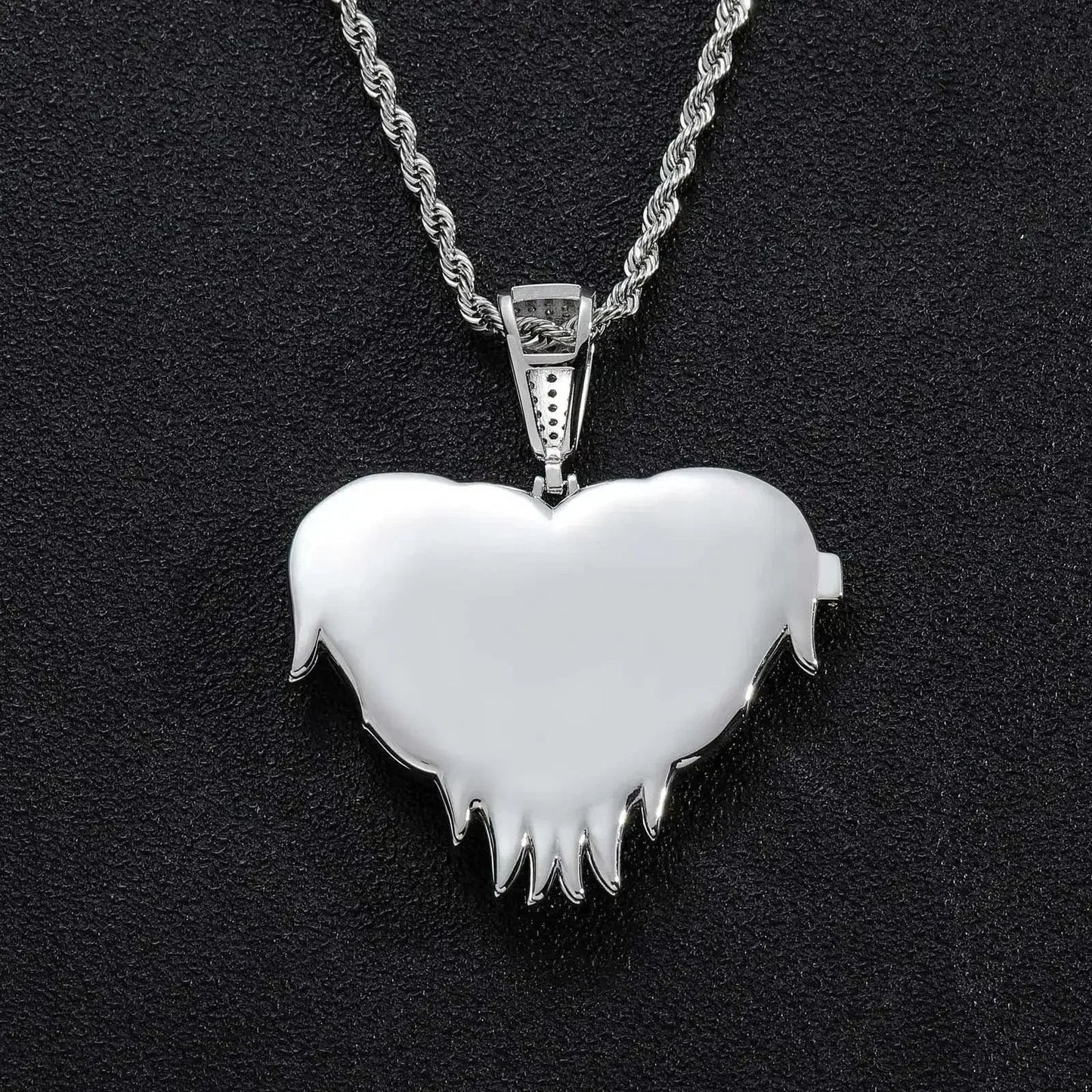 LoveShell™ – Custom Clamshell Heart Photo Pendant | Iced Out Zircon