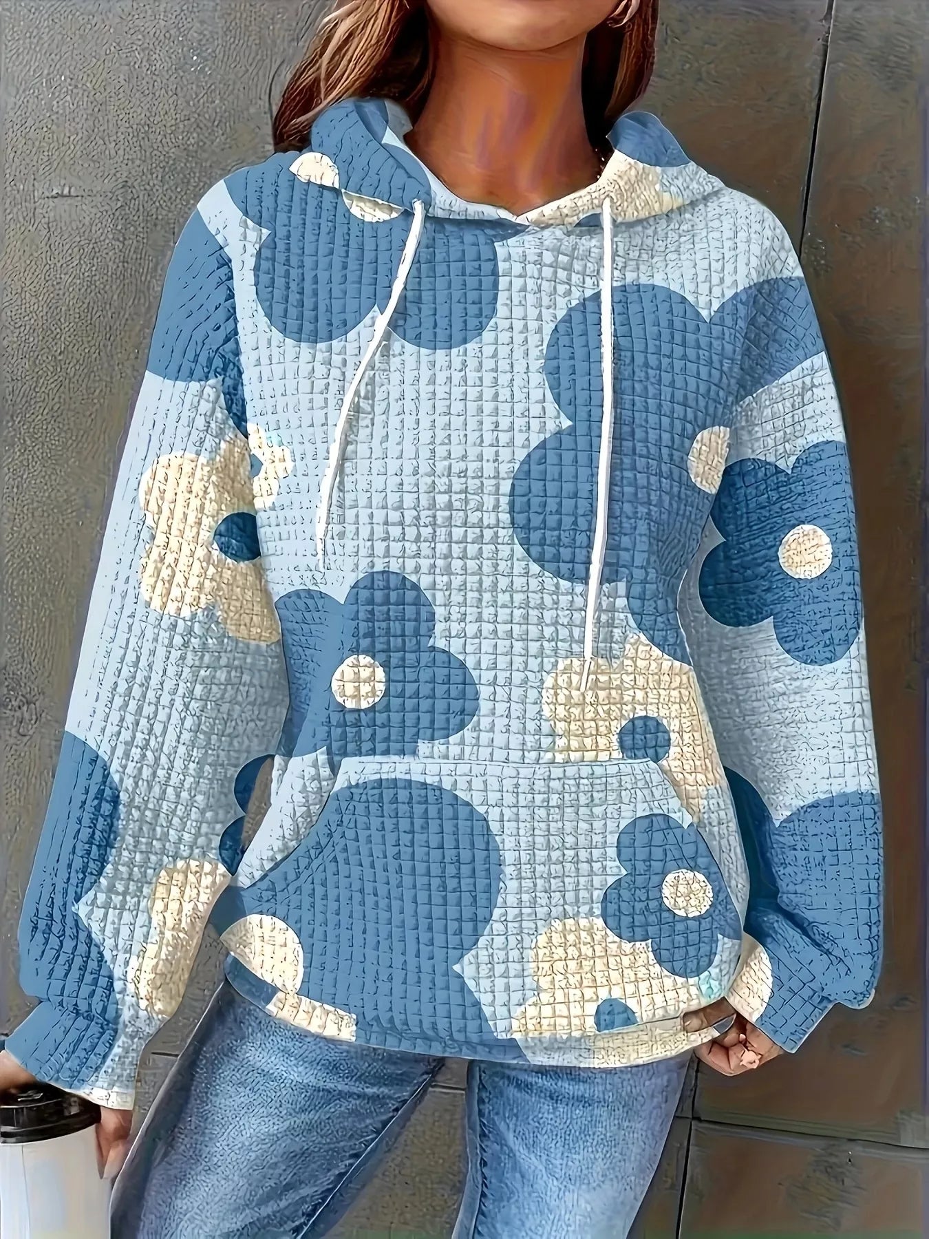 Sudadera con capucha y cordón con textura y estampado floral