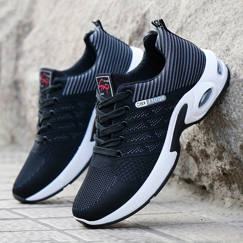 Zapatillas deportivas ligeras azules, blancas y rojas para aventuras