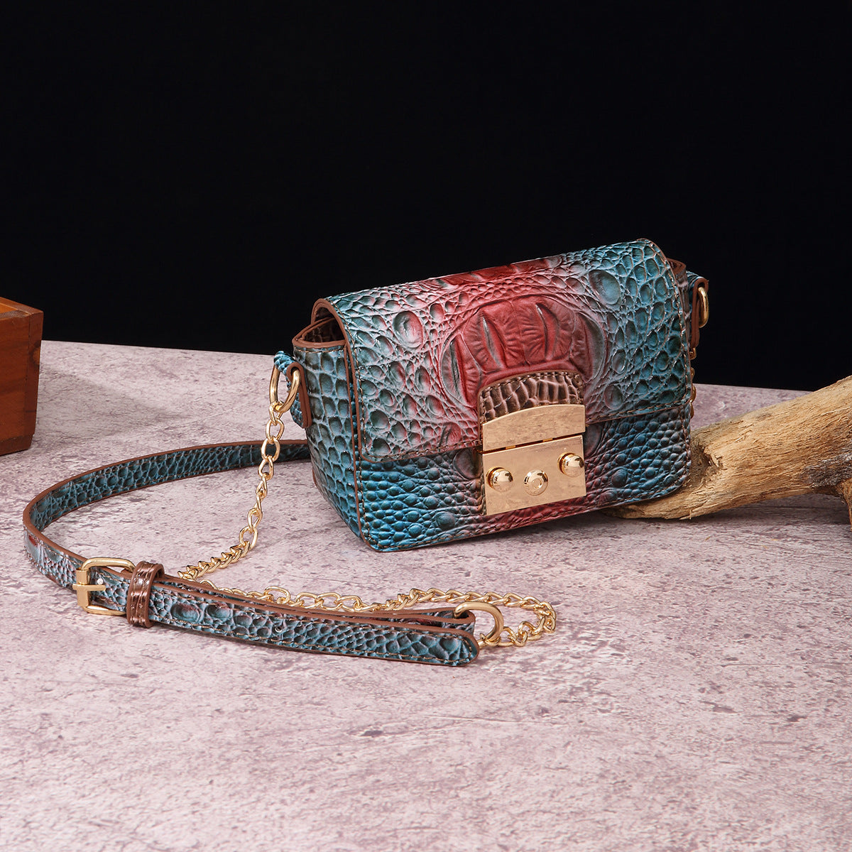 Women's Retro Crocodile-Embossed Crossbody Bag