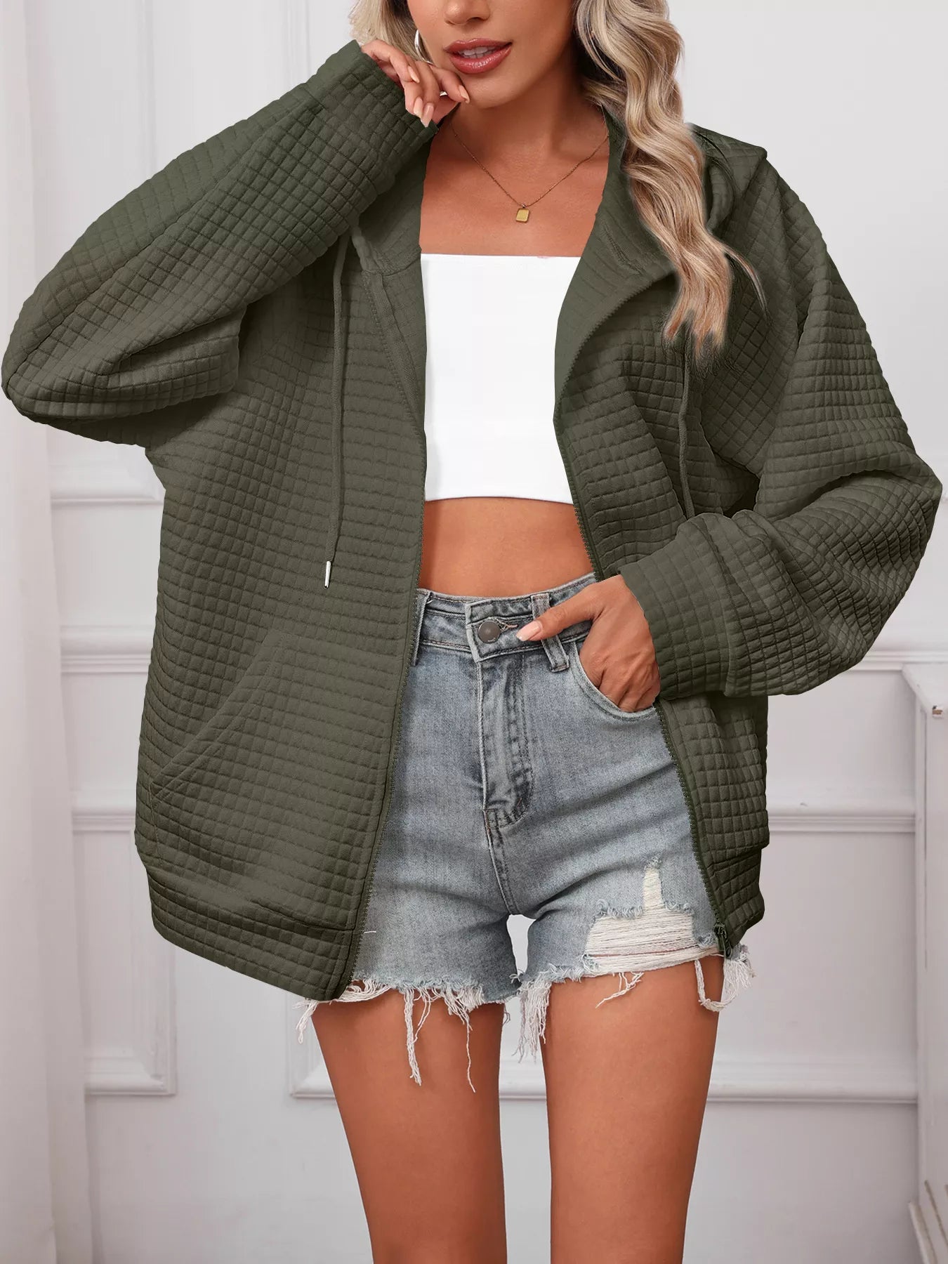 Chaqueta con capucha y cremallera, acolchada con textura, talla grande