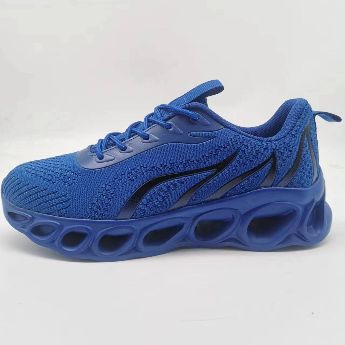 Extended-Size Trend Sneakers