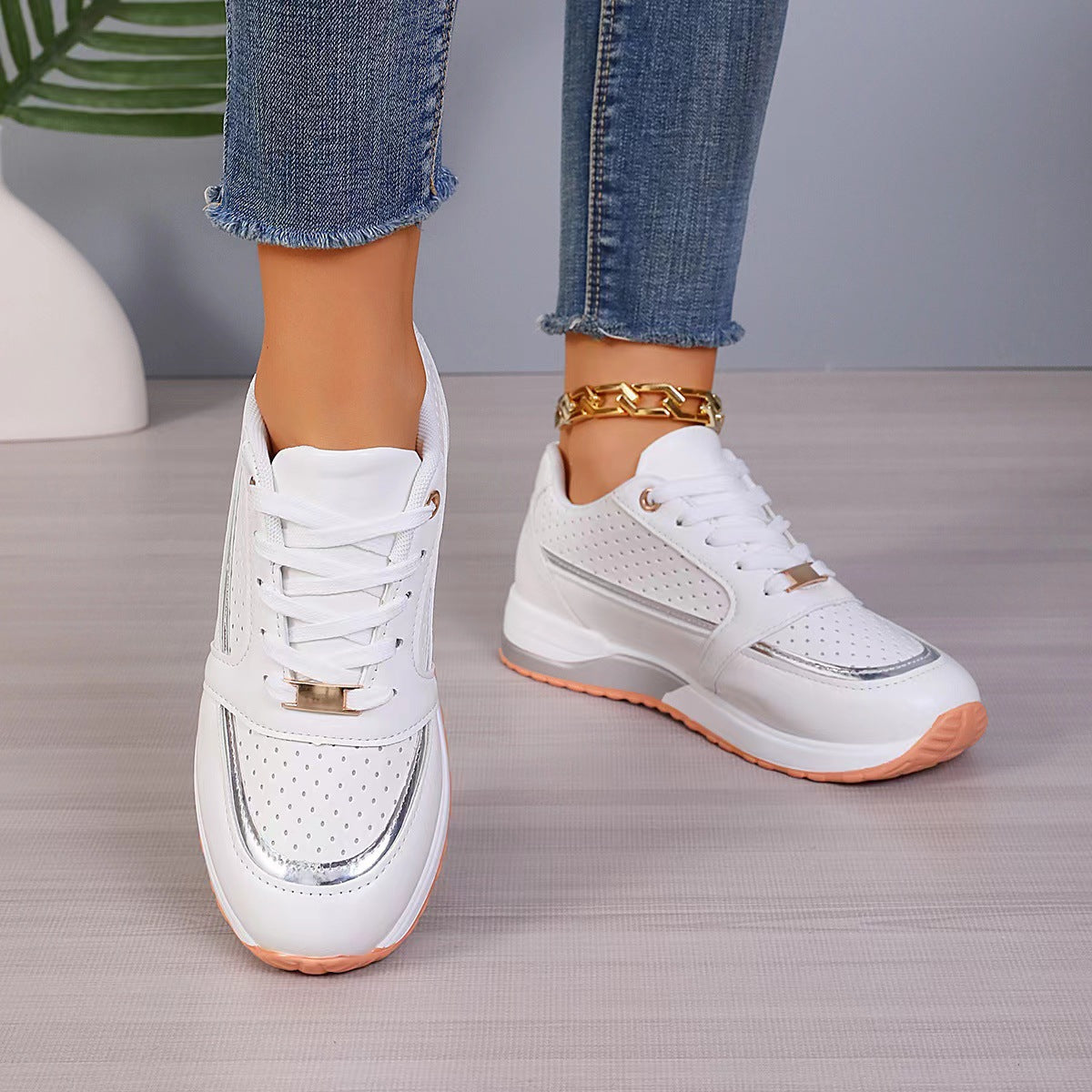 Women's Color-blocked Round-toe Lace-up Flats
