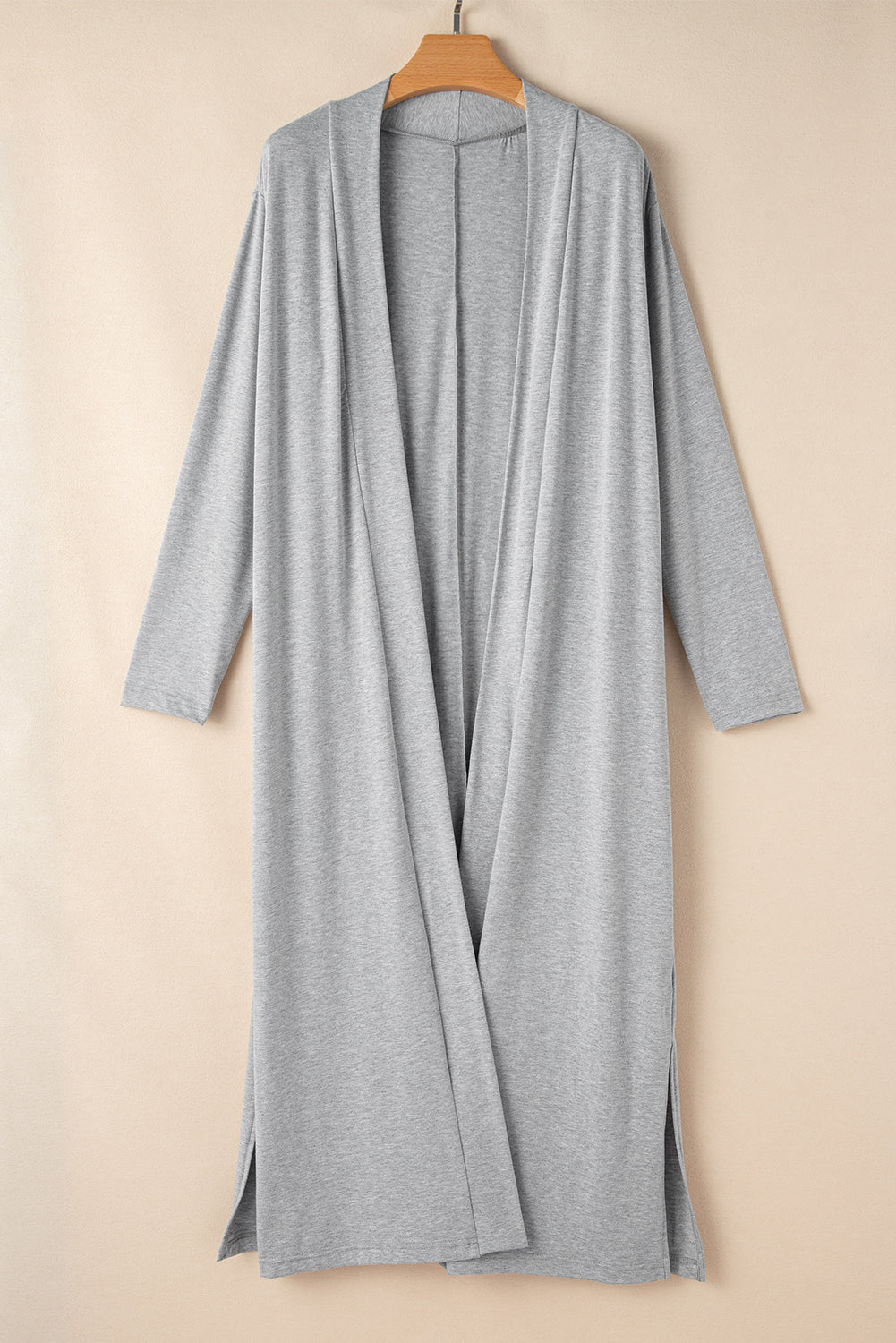 Conjunto de salón de cárdigan largo abierto y pantalones pitillo gris claro