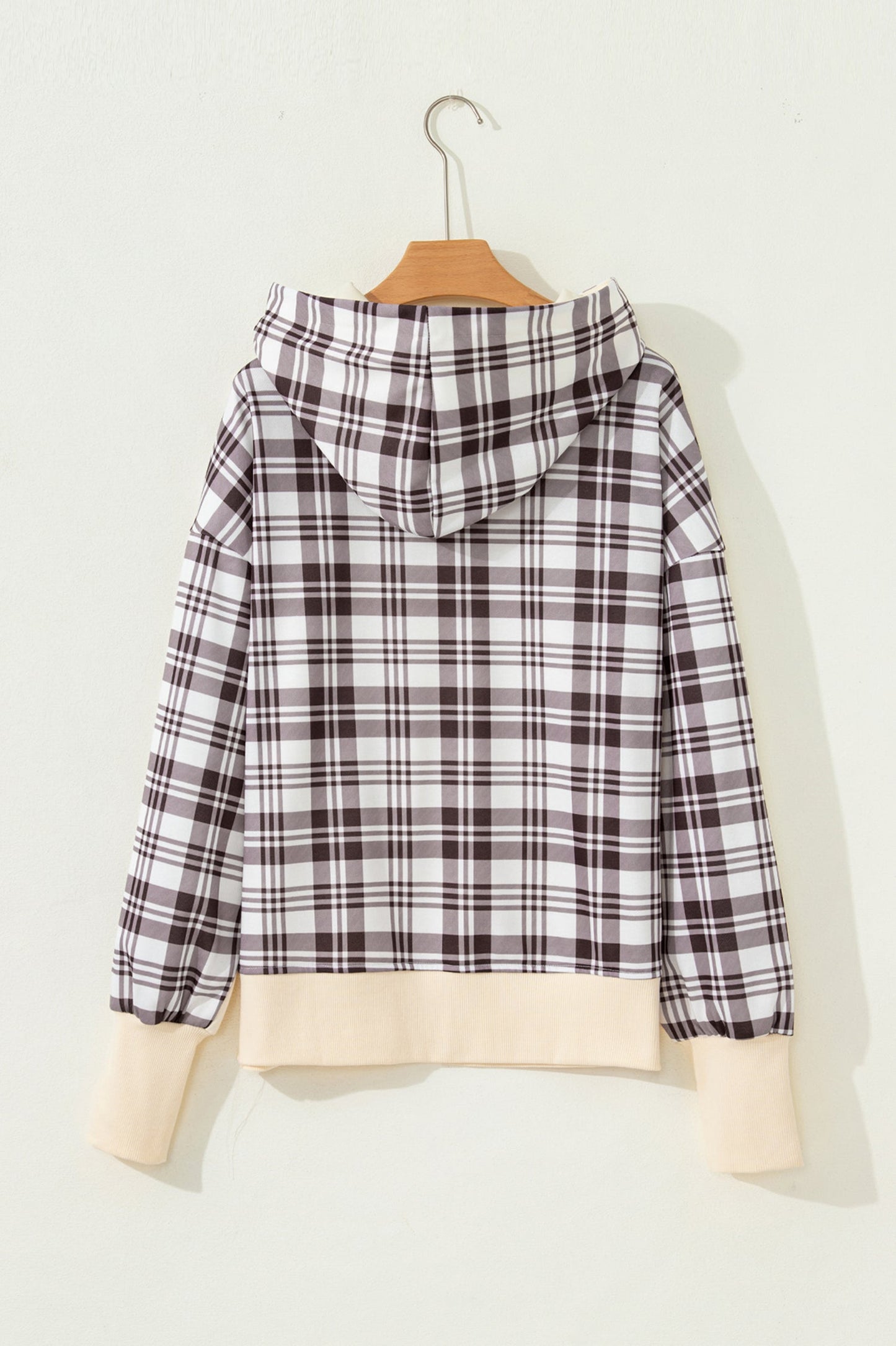Sudadera con abertura lateral y retales de cuadros beige