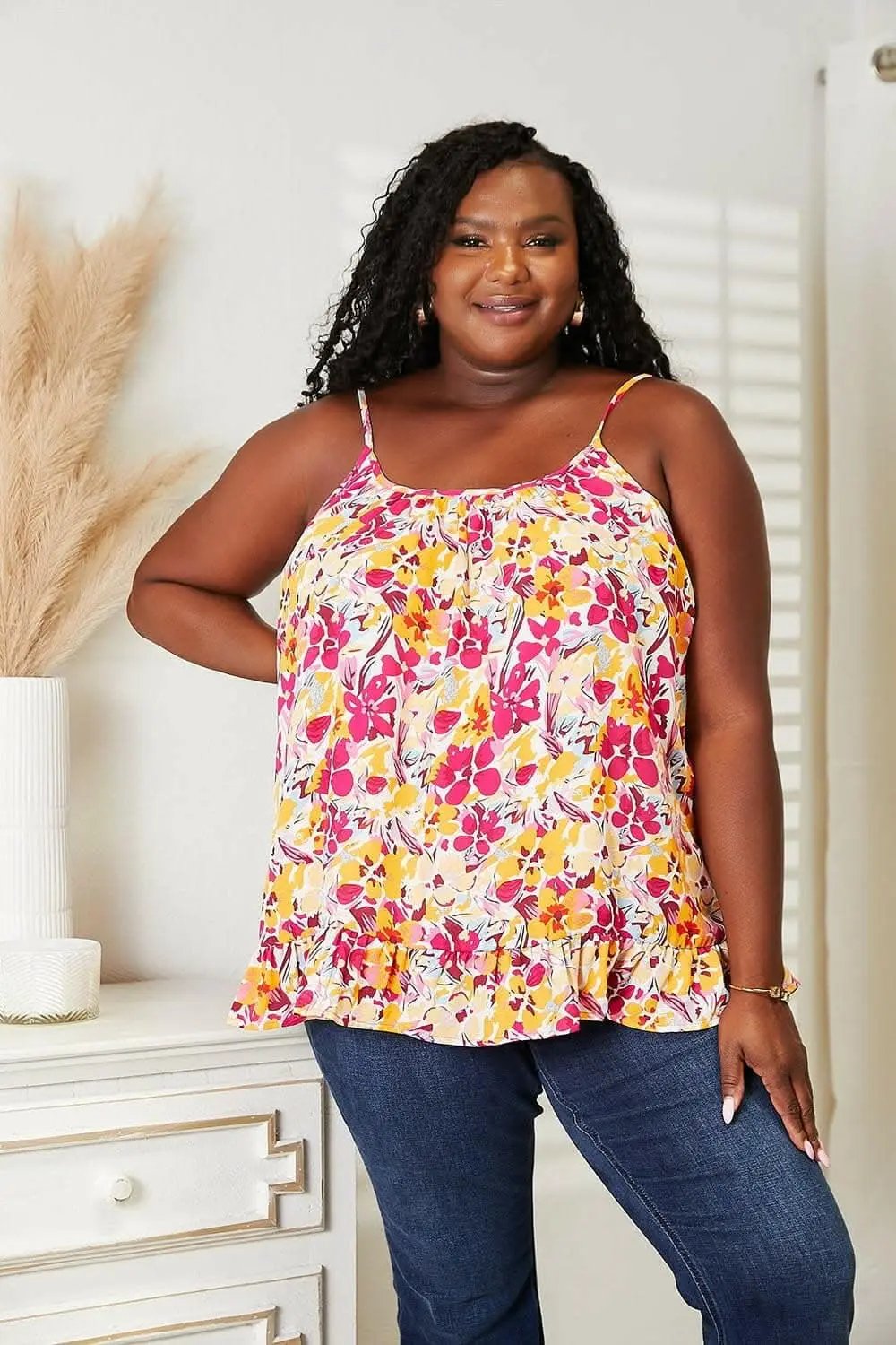 T-Shirts Trendsi TIKTOK - Floral ruffle hem top - 100% polyester