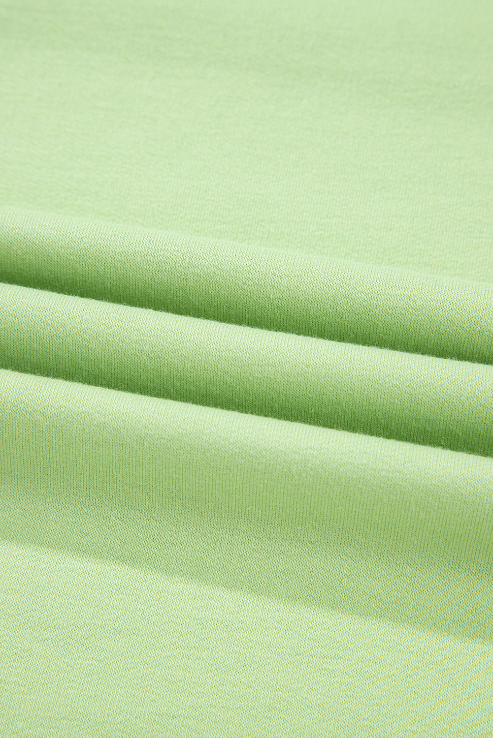 Conjunto de camiseta y shorts verde Meadow Mist de manga corta y cuello de pico suelto