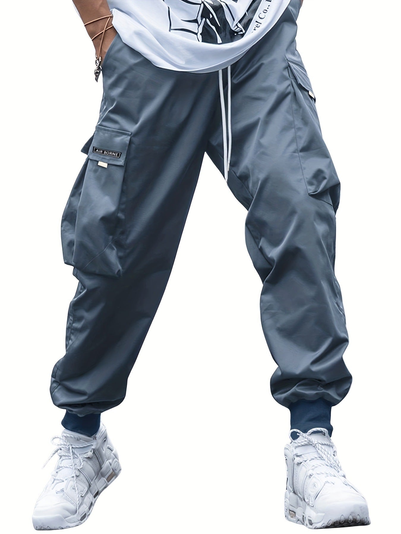 Pantalones cargo de hombre con múltiples bolsillos y cordón