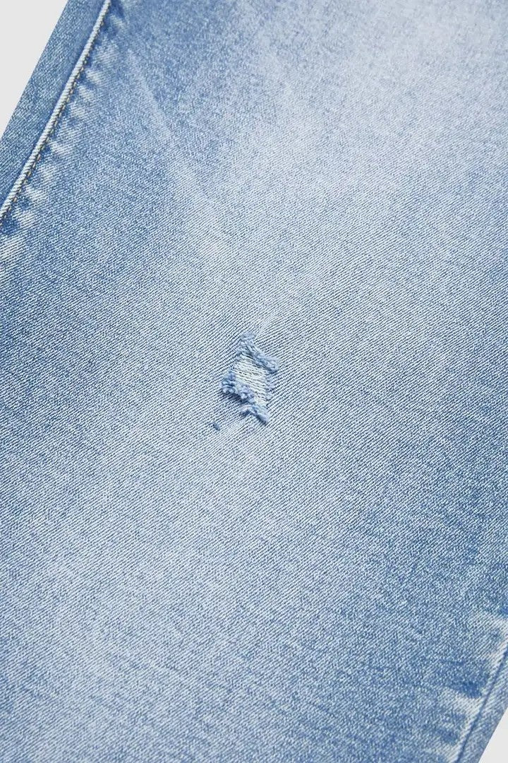 Pantalones Vaqueros Boyfriend de Tiro Bajo y Cortos para Mujer, Vaqueros de Pierna Recta de Corte Holgado con Bajo Deshilachado, Pantalones Casuales de Lavado Claro. Ver tabla de tallas en "más detalles".