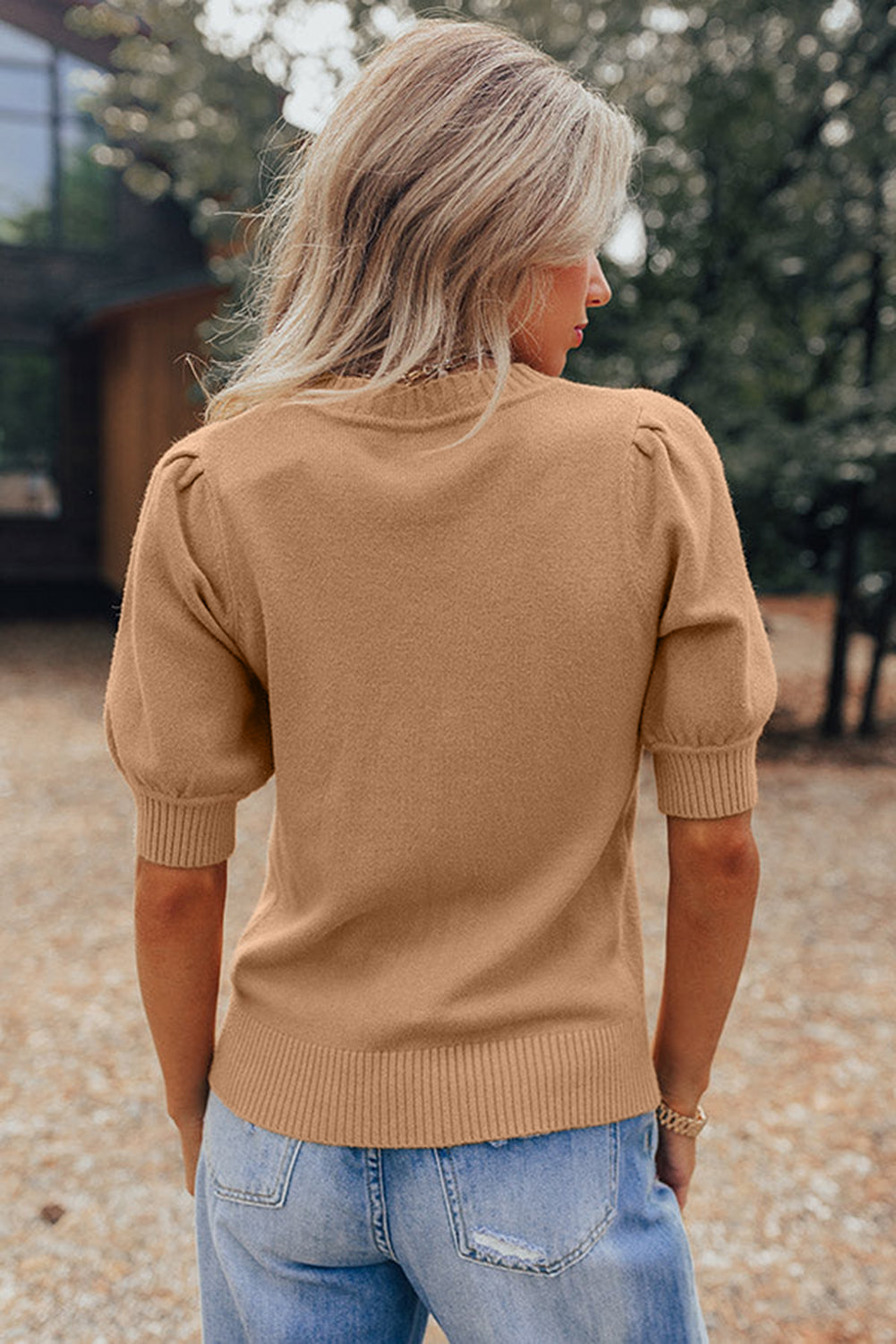 Suéter de punto de color liso beige francés claro con manga corta abullonada