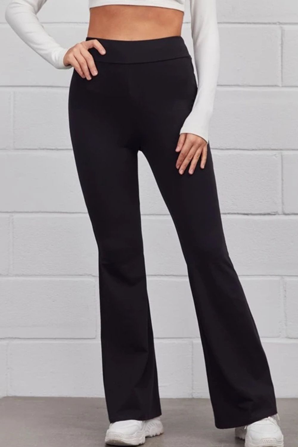 Pantalones acampanados fáciles de poner