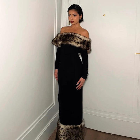 Vestido de hombros descubiertos con estampado de leopardo y costuras de piel atmosférica