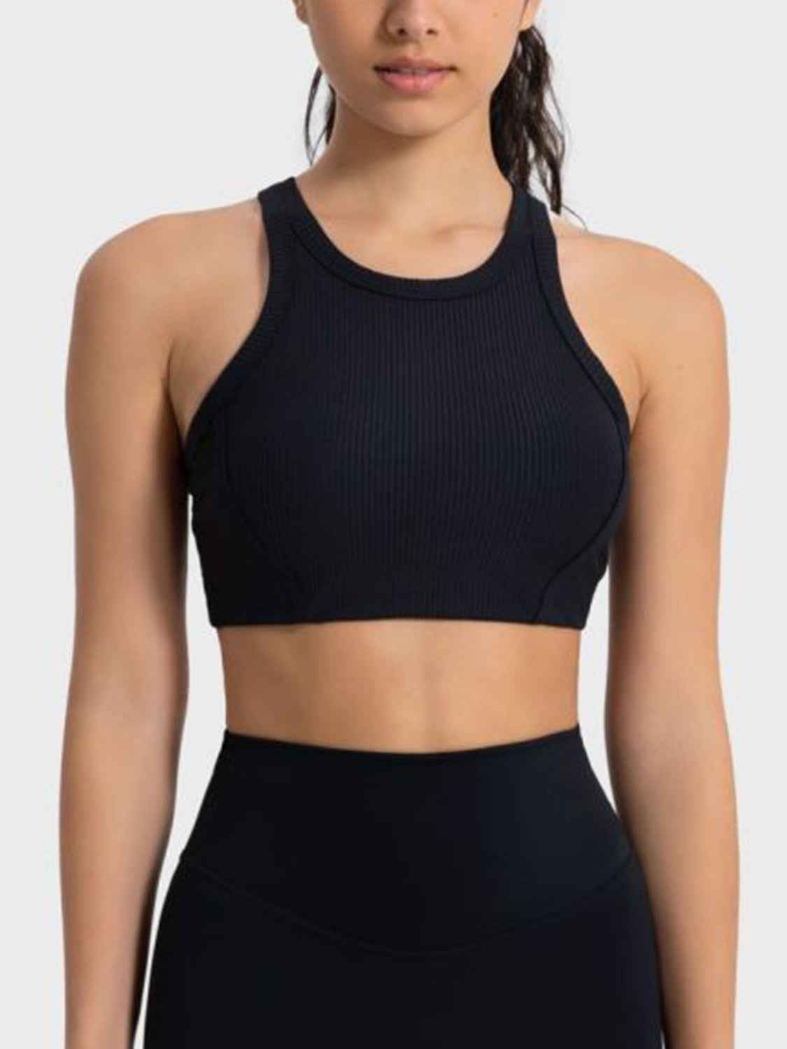 Top deportivo corto con tirantes anchos Millennia