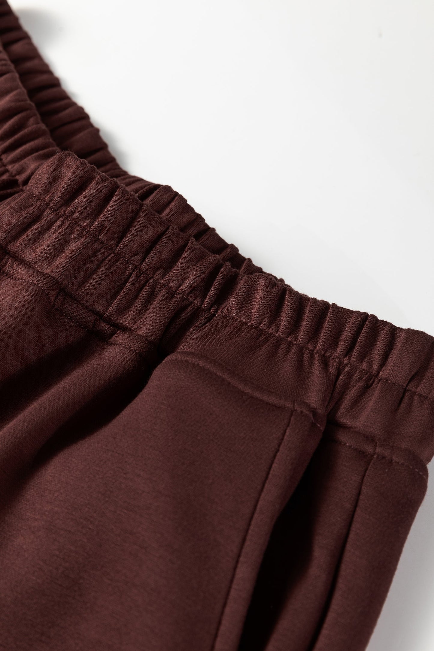 Conjunto de 2 piezas de Sudadera Corta con Capucha, Cordón, Botones y Jogger color café de achicoria
