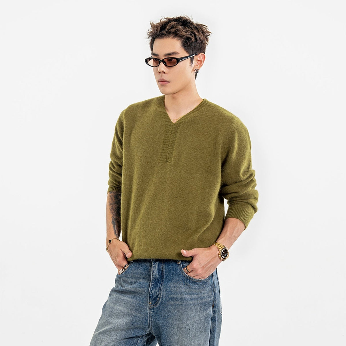 Loose Fitting Versatile Pullover Sweater